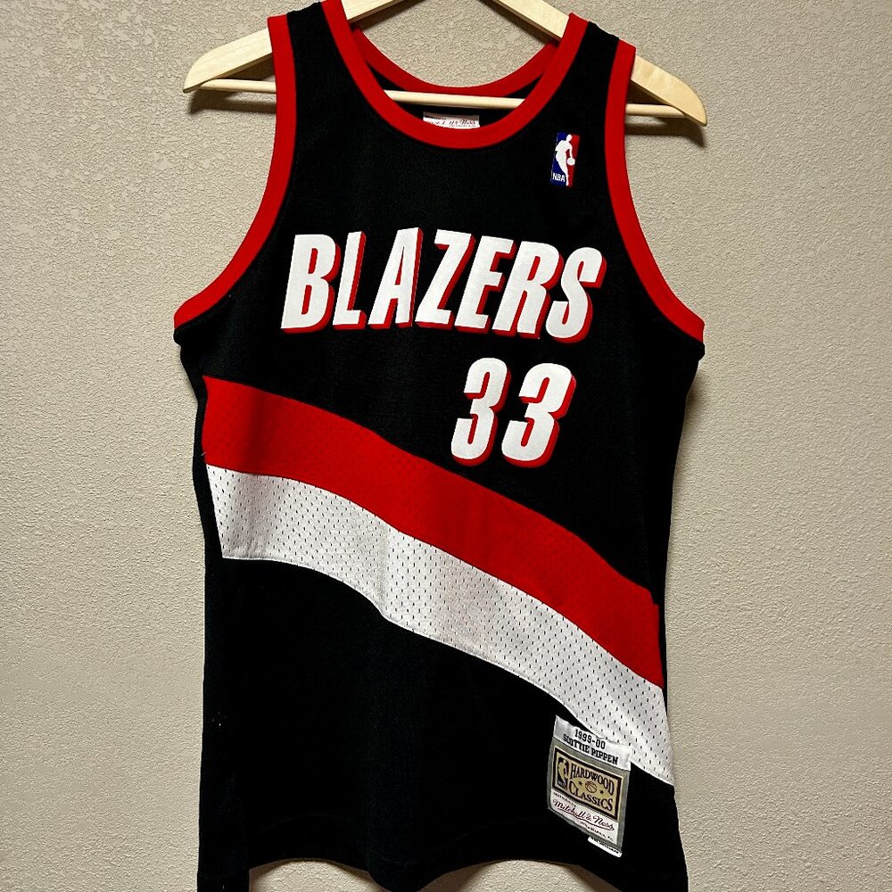 Mitchell & Ness Hardwood Classics Portland Trailblazers Scottie Pippen Jersey
